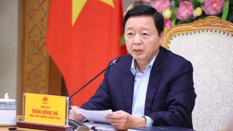 Kơ-iăng khua dêh čar ơi Trần Hồng Hà git gai jơnum kơ hơdră pơsur pơđĭ kyar pơkra rơdêh đuăi hăng apui lơtrik