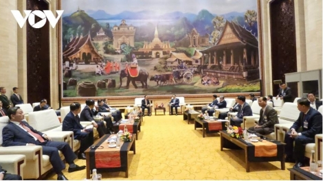 Khua dêh čar Việt Nam hăng Lao gum hrŏm git gai Tal jơnum lok 47 Jơnum min pơlir Gong gai dêh čar 