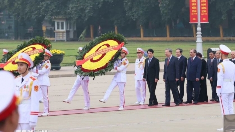 Kăn xiâm pơkuâ hnê ngăn Đảng, Tơnêi têa mot a hngêi ‘măn poăng Pôa Hồ Chí Minh drêng troh Têt Lo hơnăm nếo Ất Tỵ 2025 