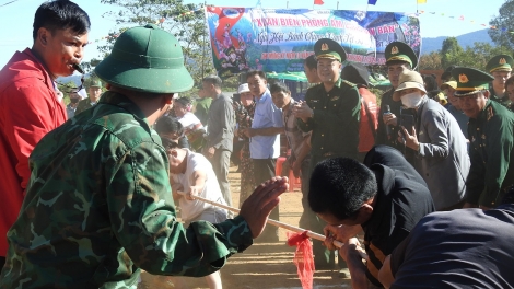 Kon pơlei Tây Nguyên chơt hơ iă sơng kơkuh sơnăm ‘nao
