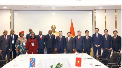 Khua bruă kƀĭn ala Trần Thanh Mẫn drông Khua bruă kƀĭn ala Congo