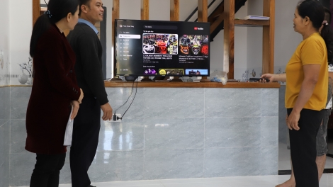 Tết hlăm dŭm boh sang “Bi hgŭm mguôp” ti krĭng taih kbưi