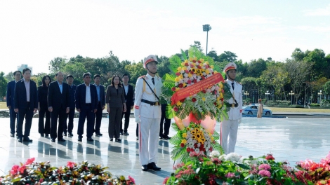 K’iăng Khua lăn čar Võ Thị Ánh Xuân  myơr mnga, myơr brui mngưi bi hdơr kơ Khua gĭt gai Hồ Chí Minh leh anăn kơ phung jhŏng ktang êngiă asei ti  Gia Lai 