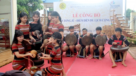 Càr Dăk Lăk ngui bơta niam chài krơi is nàng bơtàu tơnguh lòt nhơl