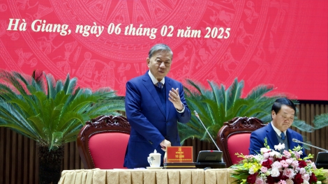 Khua gĭt gai Đảng Tô Lâm gĭt gai mmông mă bruă hŏng čar Hà Giang 