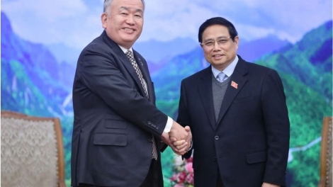 Pôa Phạm Minh Chính,  Ngế pro xiâm hnê ngăn tơnêi têa tơdah grup Yamato Holdings