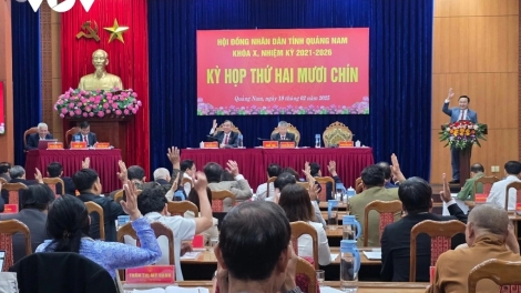 QUẢNG NAM: BHRỢ T’VAIH 6 CƠ QUAN ÂNG UBND TỈNH