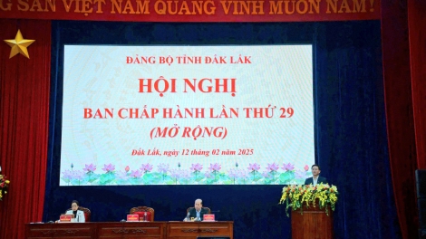 Dăk Lăk tam gơl niam rơndăp tăp sèng Mpồl Lơh kơnòl broă sùm Tỉñ ủy càr, rơndăp tăp sèng, tơrmù mpồl lơh broă  