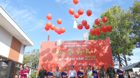 Hruê klei Duê Việt Nam ti Kon Tum hŏng klei čang hmăng Ala čar kpưn đĭ  