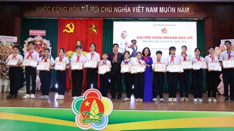 Hâk tơngăm 110 ngế Cháu nguăn Pôa Hồ a Dak Lak 