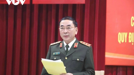 TƠỢ T’NGAY 1/3, CĂH DZỢ VÊY CÔNG AN CÂP CHR’HOONG