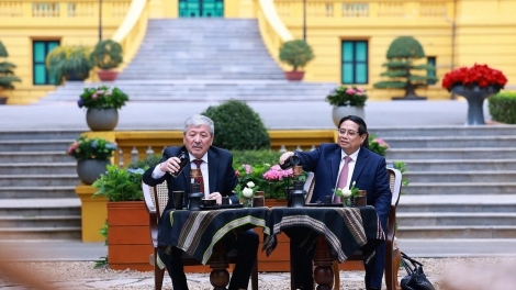 Khua knŭk kna Kyrgyzstan Adylbek Kasymaliev mjưh ruê̆ gưl hiu čhưn ti Việt Nam