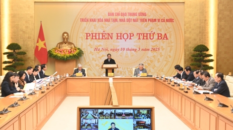 Thủ tướng ồng Phạm Minh Chính đơng lam dar pơrjum bè lam lơh tơn jơh hìu ing, hìu ồm sèt ñhăt dà mìu tàm gùt lơgar