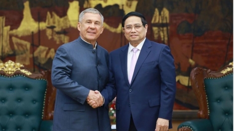 Thủ tướng Chính phủ Phạm Minh Chính wơt Nuĭh mât bôk kan Cộng hòa Tatarstan, Liên bang Nga Minnikhanov 