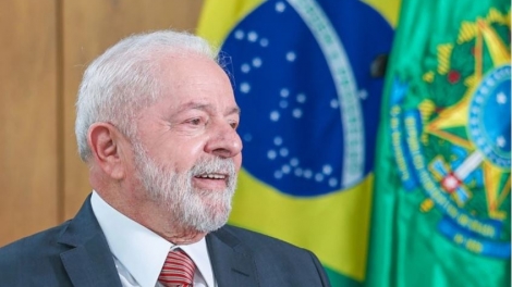 Kwang atbồ lơgar Brazil ồng Luiz Inácio Lula da Silva còp kấp Dà lơgar tus lơgar Việt Nam