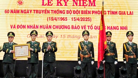 Ling Sền gàr tiah nhàr lơgar càr Gia Lai tơngkah kir sơnrai 60 nam ngai bơhiàn  