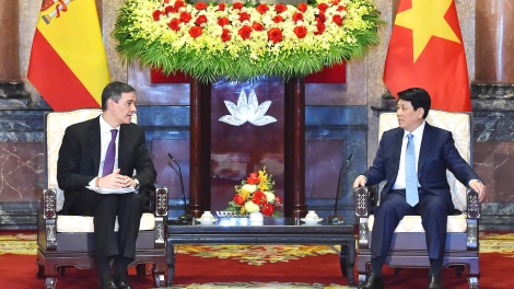 Kơdră teh đak Lương Cường sơng Thủ tướng Tây Ban Nha