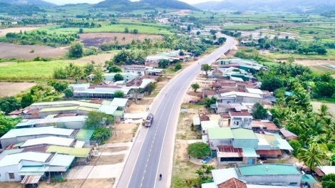 Drơ̆ng mĭnh nơr hla bơar hơmet ăn Tơdrong vă jang Trong gre rĕnh Quy Nhơn-Pleiku