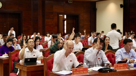 Dăk Lăk ring bal jơnau lơh nền tàm pơrjum rơndăp tăp sèng mpồl lơh broă sră nggal gơnoar atbồ  