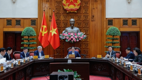 ពត៌មាន ម៉ោង​ ៦