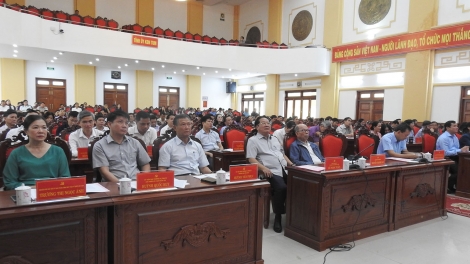 Ală càr tàm tiah Tây Nguyên jơh nùs lơh jat broă tơmŭt bal tơrmù di pal mpồl lơh broă 