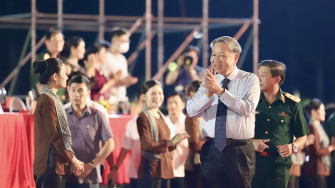 Pôa Tô Lâm, Kăn xiâm pơkuâ hnê ngăn Đảng veăng Tơdroăng ngê̆ thuât ‘’Tơnêi têa tŭm tơdroăng phiu ro”