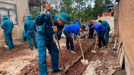 Rơnàng kơnòm să Dăk Lăk sơm băt tê bal tơn jơh 32 nơm hìu ing, hìu ồm sèt ñhăt dà mìu