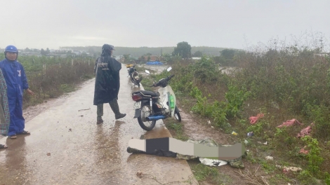 Kon Tum geh tai cau gơtìp kơnàs còng chơt