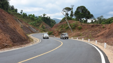Lăi pơthâo akŏ bruă čuk jơlan rơdêh đuăi hmar Quảng Ngãi-Kon Tum 144 Km