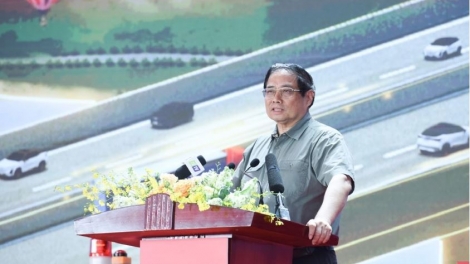 Thủ tướng Cíñ phủ ồng Phạm Minh Chính tus bal dơ̆ sơn đờm lơh gùng rơndeh lòt mhar Hải Phòng – Ninh Bình