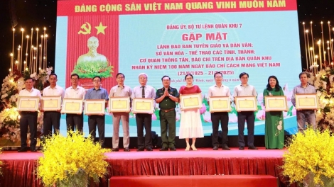 Kăn pơkuâ Kuân khu 7 trâm mâ mâu kơ koan thŏng tâ̆n, hlá tơbeăng tơbâ 100 hơnăm Hâi chêh hlá tơbeăng Kăch măng Việt Nam  