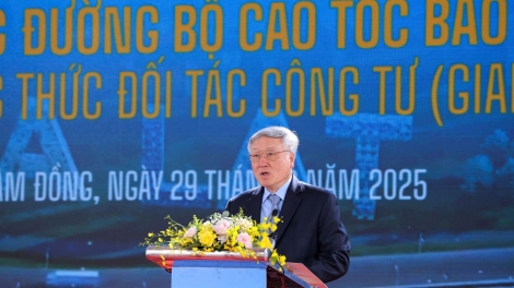 Sơn đờm mŭt lơh gùng rơndeh lòt mhar Bảo Lộc – Liang Khàng