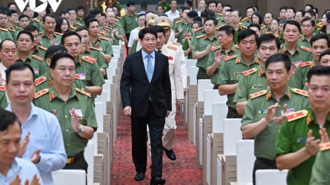 Kơdră teh đak Lương Cường vang truh Hop akŏm pơtôch 6 khei blŭng sơnăm kơ Anih tơm vei lăng Kŏng an