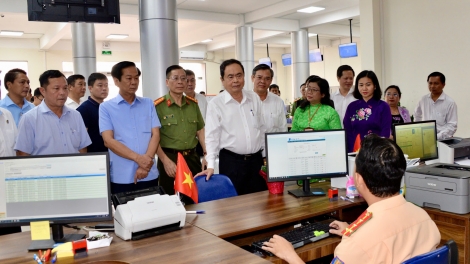  Khua bruă kƀĭn ala Trần Thanh Mẫn mă bruă hŏng ƀuôn prŏng Cần Thơ mrâo 