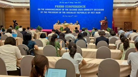 Rề ơnàng cau geh toh glài jàm di dơ̆ Sơn tờm Dà lơgar ngai 02 nhai 09 