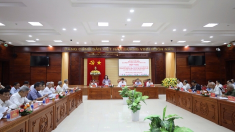 Càr Dăk Lăk ai jơnau đơs tă pơgồp sră nggal yal Pơrjum dờng Đảng ƀộ càr 