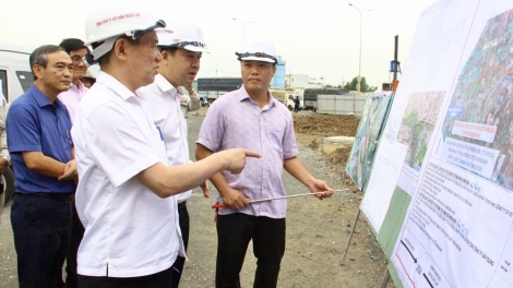 Groi Thủ tướng Hồ Đức Phớc uănh nđôi ƀư trong têh Biên Hòa- Vũng Tàu.