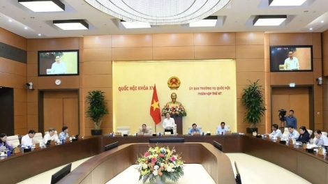 Pơxiâm po Roh hôp má 48 dêi Vi ƀan pơkuâ Kuô̆k hô̆i