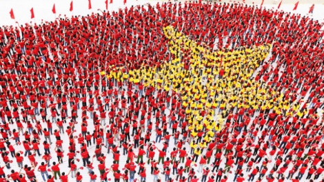 Ta tự hào đi lên! Ôi Việt Nam