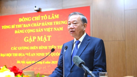 An ƀư geh nău tam tay trong leo lam ƀon lan mât rnă njrăng neh dak