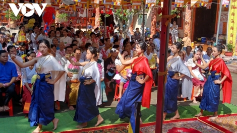 ជនរួមជាតិខ្មែរភាគខាងត្បូងសោមនស្សន៍រីករាយឆ្ពោះទៅកាន់ខួបអនុស្សារវីយ៍៨០ឆ្នាំបុណ្យជាតិ ២-៩