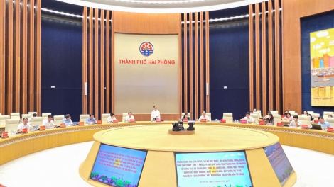 Phŏ Thủ tướng Hồ Đức Phớc năm pơm jang hăm pơlei tơm Hải Phòng