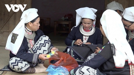 ZƯ PA DƯR CHR’NĂP ADIN MA NUYH DAO TIỀN 