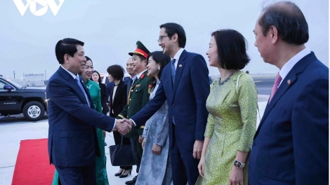 Kơdră teh đak bơ̆n pơtôch 'lơ̆ng rŏ 'măng năm pơm jang tơ̆ Hơnih jang Liên Hơp kuôk