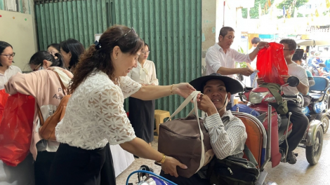 GAH NGAK MBANG PABLEI SALIH DI BAN RAYA HO CHI MINH CAIK LABAIH 500 LABIK BRUK NGAK KA URANG JAOH JO