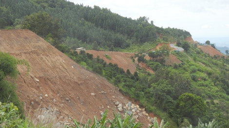 Mơni tơnêi kô tơhnâp pro chôm a hên troăng prôk a kong pơlê Lâm Đồng 