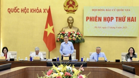 CHỦ TỊCH QUỐC HỘI TRẦN THANH MẪN K’ĐHƠỢNG BHRỢ PR’HỌP G’LUH 2, HỘI ĐỒNG BẦU CỬ K’TIÊC K’RUUNG