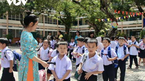 BAN RAYA HO CHI MINH PANDAR CARA JALAN PATO BAC BAHRAU