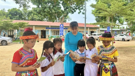 Dăk Lăk lơh hìu bơsram ơm sa bic tơn ală kâp tiah nhàr lơgar