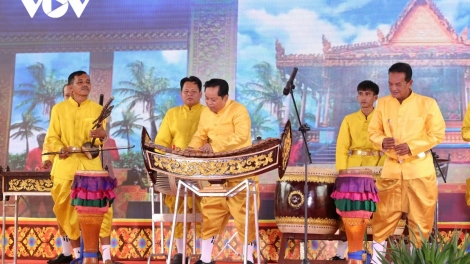 CẦN THƠ BHRỢ BHIỆC BHAN SENE DOLTA C’MOO 2025